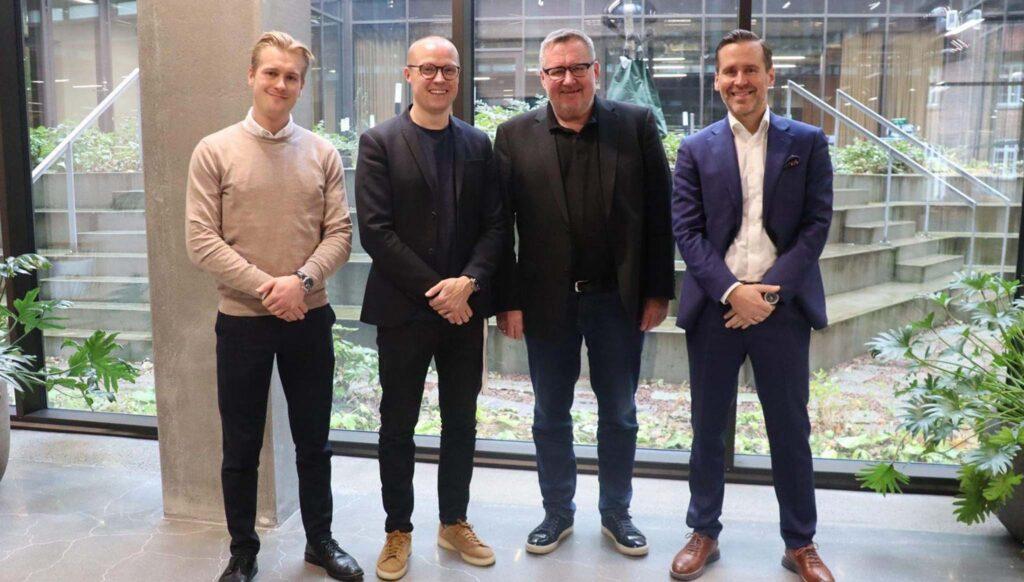 acubiz und compello management smilling