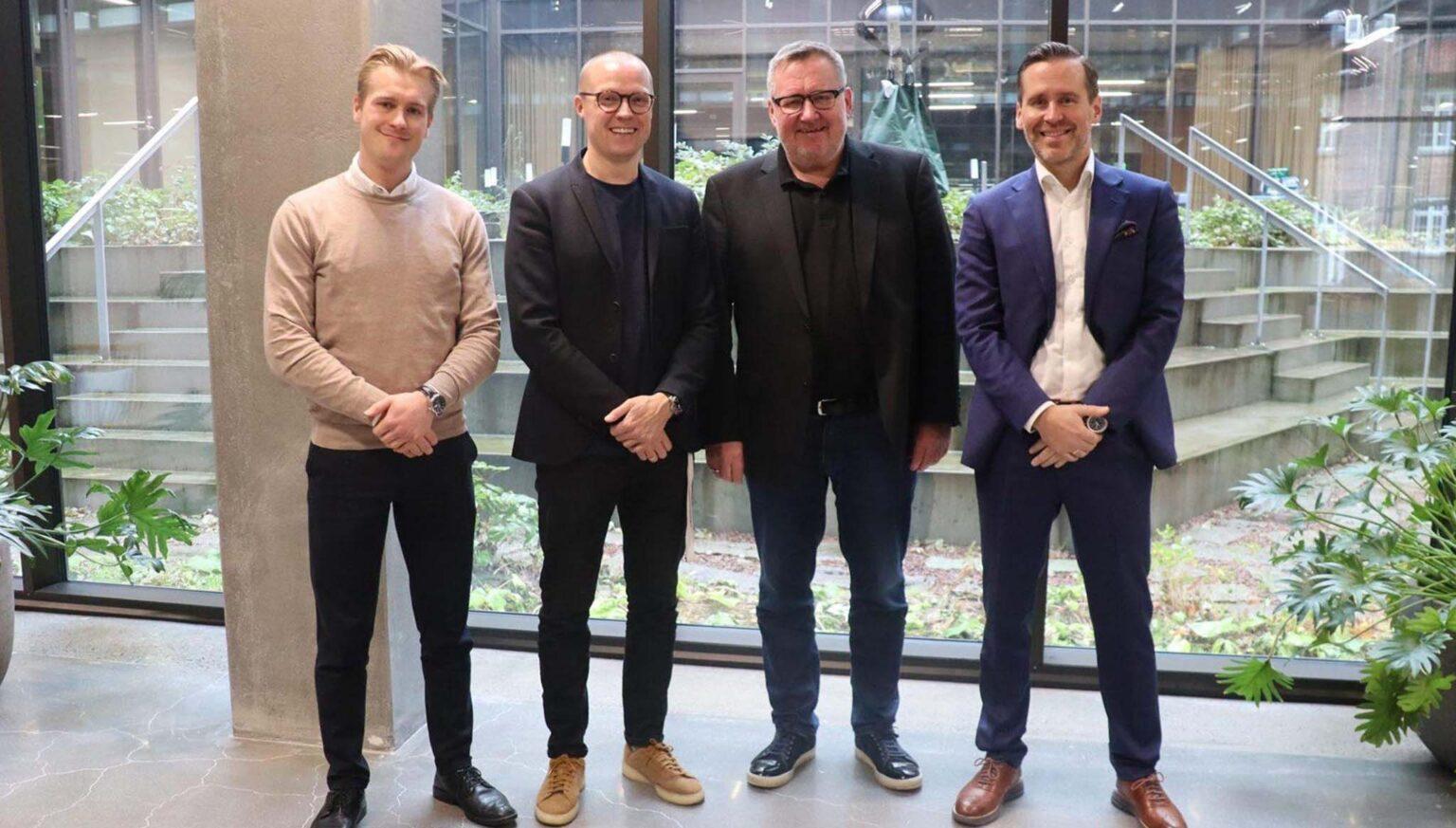acubiz und compello management smilling